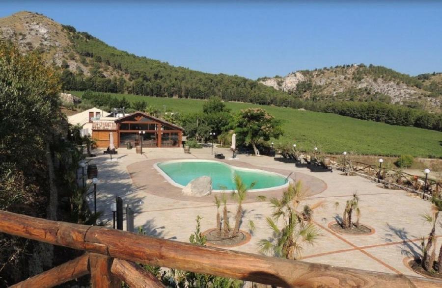 Agriturismo Tenute Pispisa Segesta Calatafimi Exterior foto